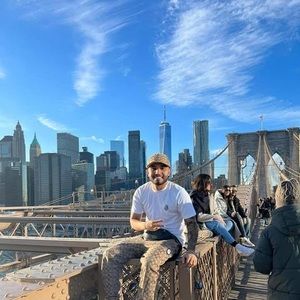 Meet your Posher, Leo